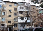 Satılır 3 otaqlı 59 m2 köhnə tikili 8 km