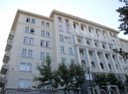 İcarəyə verilir 2 otaqlı 60 m2 köhnə tikili Səbail r.