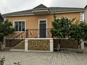 Satılır 3 otaqlı 110 m2 bağ evi Novxanı