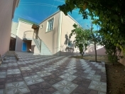 Satılır 4 otaqlı 120 m2 həyət evi Binəqədi
