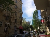 Satılır 3 otaqlı 90 m2 köhnə tikili Sahil m.