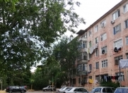 Satılır 1 otaqlı 32 m2 köhnə tikili Memar Əcəmi m.