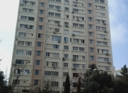 Satılır 2 otaqlı 70 m2 köhnə tikili 8 mkr