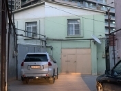 İcarəyə verilir 4 otaqlı 170 m2 həyət evi Alatava 1
