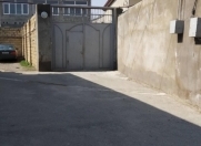 Satılır 9 otaqlı 4 m2 həyət evi Binəqədi