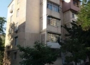 İcarəyə verilir 2 otaqlı 55 m2 köhnə tikili Hüseyn Cavid parkı