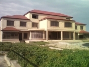 Satılır 12 otaqlı 1870 m2 bağ evi Şüvəlan