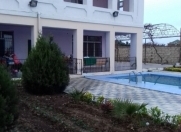 İcarəyə verilir 8 otaqlı 300 m2 bağ evi Bilgəh