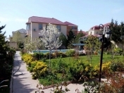 İcarəyə verilir 5 otaqlı 300 m2 bağ evi Badamdar