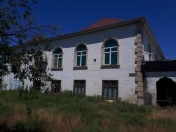 Satılır 7 otaqlı 1000 m2 obyekt Salyan