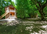 Satılır 10 otaqlı 4000 m2 obyekt Qəbələ