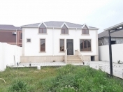 Satılır 4 otaqlı 250 m2 həyət evi Binə