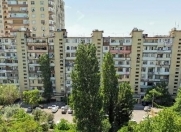 Satılır 4 otaqlı 134 m2 köhnə tikili İnşaatçılar m.