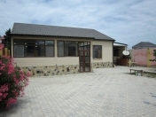 Satılır 4 otaqlı 230 m2 bağ evi Novxanı