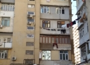 Satılır 6 otaqlı 160 m2 köhnə tikili Ayna Sultanova heykəli