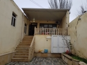 Satılır 2 otaqlı 100 m2 həyət evi İnşaatçılar m.