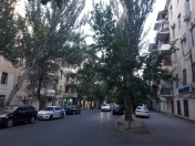 Satılır 4 otaqlı 130 m2 köhnə tikili Hüseyn Cavid parkı
