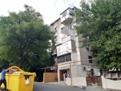 Satılır 1 otaqlı 35 m2 köhnə tikili Elmlər Akademiyası m.