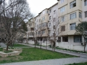 Satılır 3 otaqlı 80 m2 köhnə tikili 4 mkr