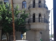 İcarəyə verilir 3 otaqlı 80 m2 köhnə tikili Dostluq kinoteatrı