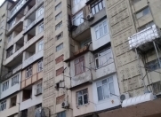 Satılır 4 otaqlı 100 m2 köhnə tikili Y.Günəşli