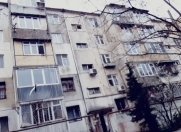 Satılır 2 otaqlı 48 m2 köhnə tikili Xalqlar Dostluğu m.
