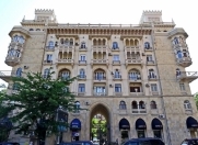 Satılır 4 otaqlı 100 m2 köhnə tikili Sahil m.