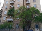 Satılır 3 otaqlı 90 m2 köhnə tikili Rusiya səfirliyi