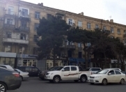 Satılır 4 otaqlı 85 m2 köhnə tikili Gənclik m.