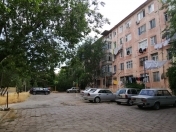 Satılır 1 otaqlı 32 m2 köhnə tikili 2 mkr