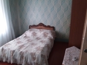 İcarəyə verilir 3 otaqlı 300 m2 həyət evi Şəki