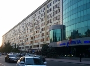 Satılır 4 otaqlı 128 m2 köhnə tikili Atatürk parkı