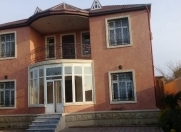 Satılır 5 otaqlı 190 m2 bağ evi Novxanı