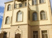 Satılır 6 otaqlı 270 m2 həyət evi Badamdar