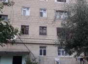 Satılır 4 otaqlı 88 m2 köhnə tikili Qaraçuxur