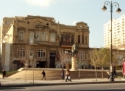 Satılır 5 otaqlı 150 m2 köhnə tikili Nizami m.