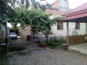 İcarəyə verilir 3 otaqlı 120 m2 həyət evi Quba
