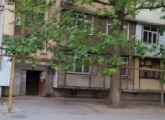 Satılır 2 otaqlı 60.4 m2 köhnə tikili Neftçilər m.