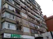 Satılır 3 otaqlı 70 m2 köhnə tikili Gənclik m.