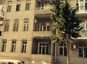 Satılır 4 otaqlı 100 m2 obyekt İçəri Şəhər m.