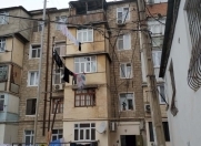Satılır 4 otaqlı 100 m2 köhnə tikili Sumqayıt