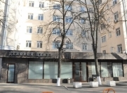 Satılır 2 otaqlı 360 m2 obyekt Atatürk parkı