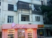 İcarəyə verilir 1 otaqlı 31 m2 köhnə tikili İnşaatçılar m.