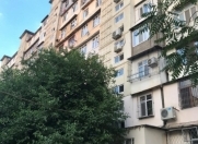 Satılır 1 otaqlı 45 m2 köhnə tikili Ayna Sultanova heykəli