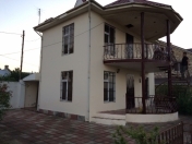 Satılır 4 otaqlı 170 m2 bağ evi Xaçmaz