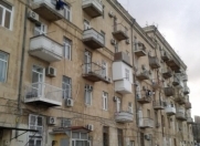 Satılır 2 otaqlı 42 m2 köhnə tikili 2 mkr