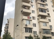 İcarəyə verilir 4 otaqlı 120 m2 köhnə tikili Gənclik m.