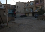 Satılır 2 otaqlı 60 m2 köhnə tikili Sahil