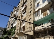 Satılır 4 otaqlı 100 m2 köhnə tikili Yeni Yasamal