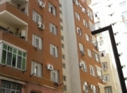 İcarəyə verilir 3 otaqlı 160 m2 yeni tikili Dövlət Statistika Komitəsi